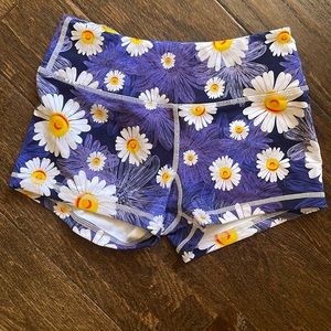 Savage Barbell Booty Short